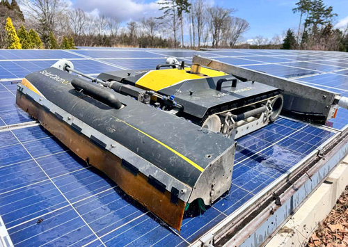 アマテラス洗浄機とソーラーパネル